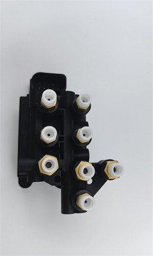 For Audi Q7 Air  Suspension Solenoid Valve Block 4M0616013A