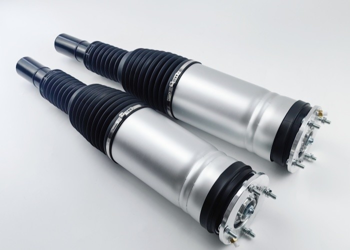 A Pair Of  Front Air Suspension Shock Absorber For Land Rover Range Rover VOGUE 2014 L405 LR038800 LR038805