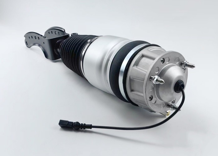 Front Right Air Suspension Shock Absorber  For Volkswagen Touareg And Porsche Cayenne 7P6616040R