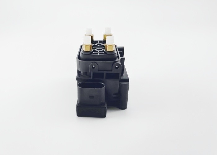 Solenoid Valve Block Air Suspension For Jaguar XJ-Series X351  C2D10526
