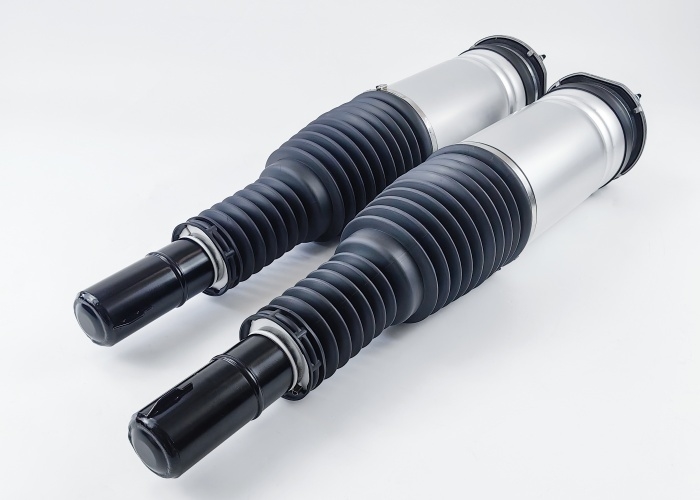 LR123641  LR081560 Pair of Air Suspension Strut Land Rover Discovery 5 L462 Front